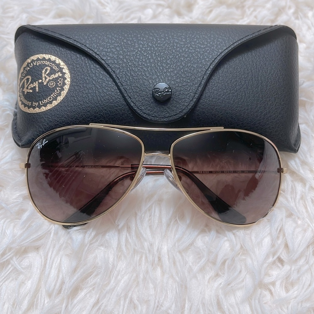 Ray-Ban Aviator Sunglasses with case in Great Condition
